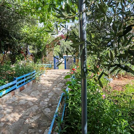 Holiwood Motel Химар Екстериор снимка