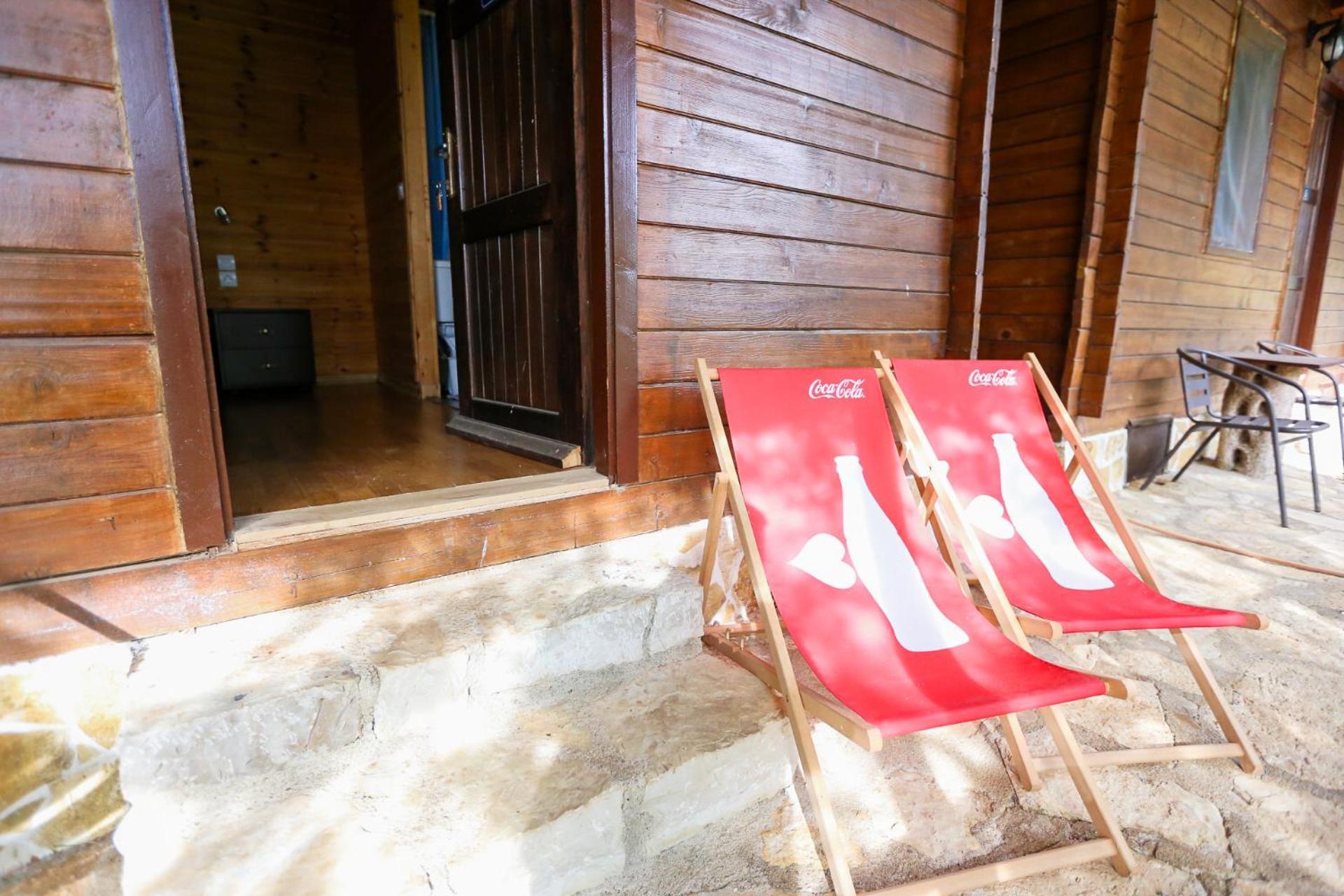 Holiwood Motel Химар Екстериор снимка